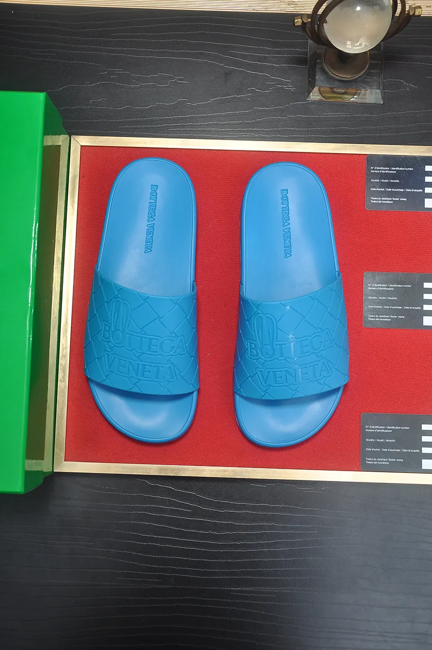 Men's shoes 💰260💶 [Botteg Venetta (BV)] (Slippers) Exclusive new model Official website new model The upper is made of superior top quality Delicate hand feel Luxurious texture Tailored for refined men Create a noble aura Delicate and regular Mark hand stitching Smooth lines Full sheepskin lining, comfortable to wash sweat 38-45